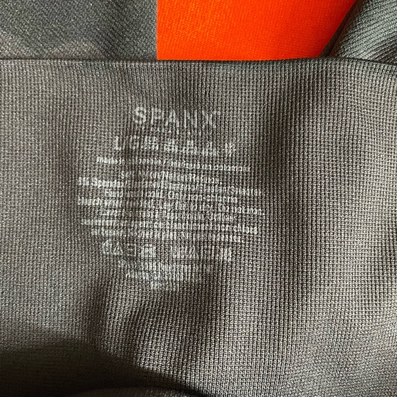 Spanx Camo Design Leggings - Picture 4 of 4